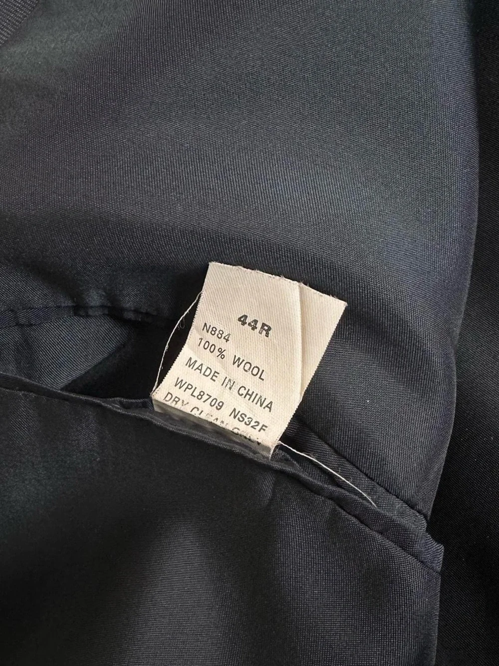 Nautica mens suit